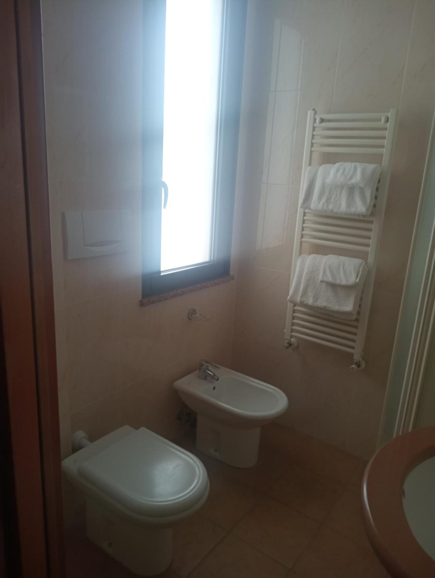 Hotel Beaurivage سينِغاليا المظهر الخارجي الصورة