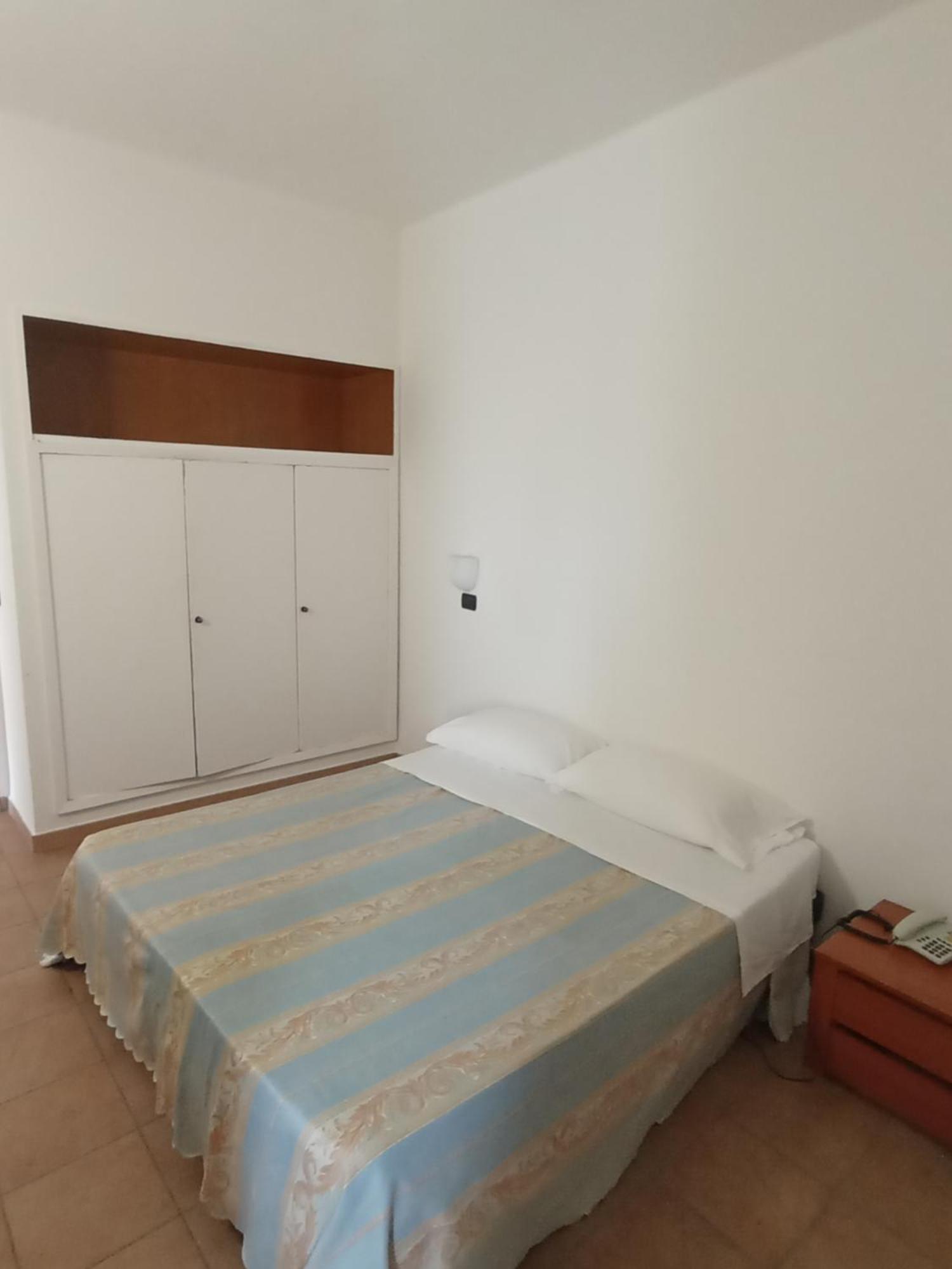 Hotel Beaurivage سينِغاليا المظهر الخارجي الصورة