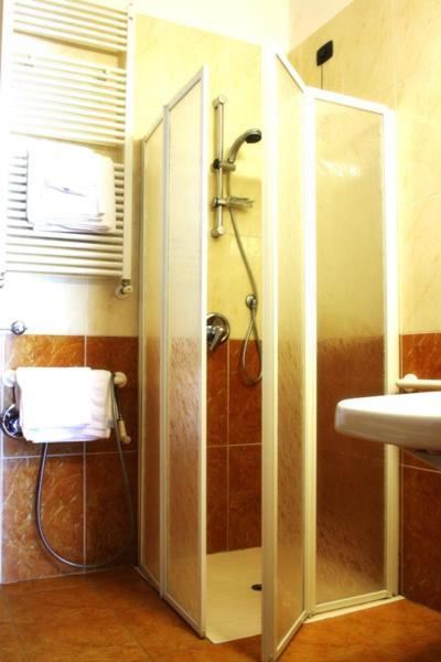 Hotel Beaurivage سينِغاليا المظهر الخارجي الصورة
