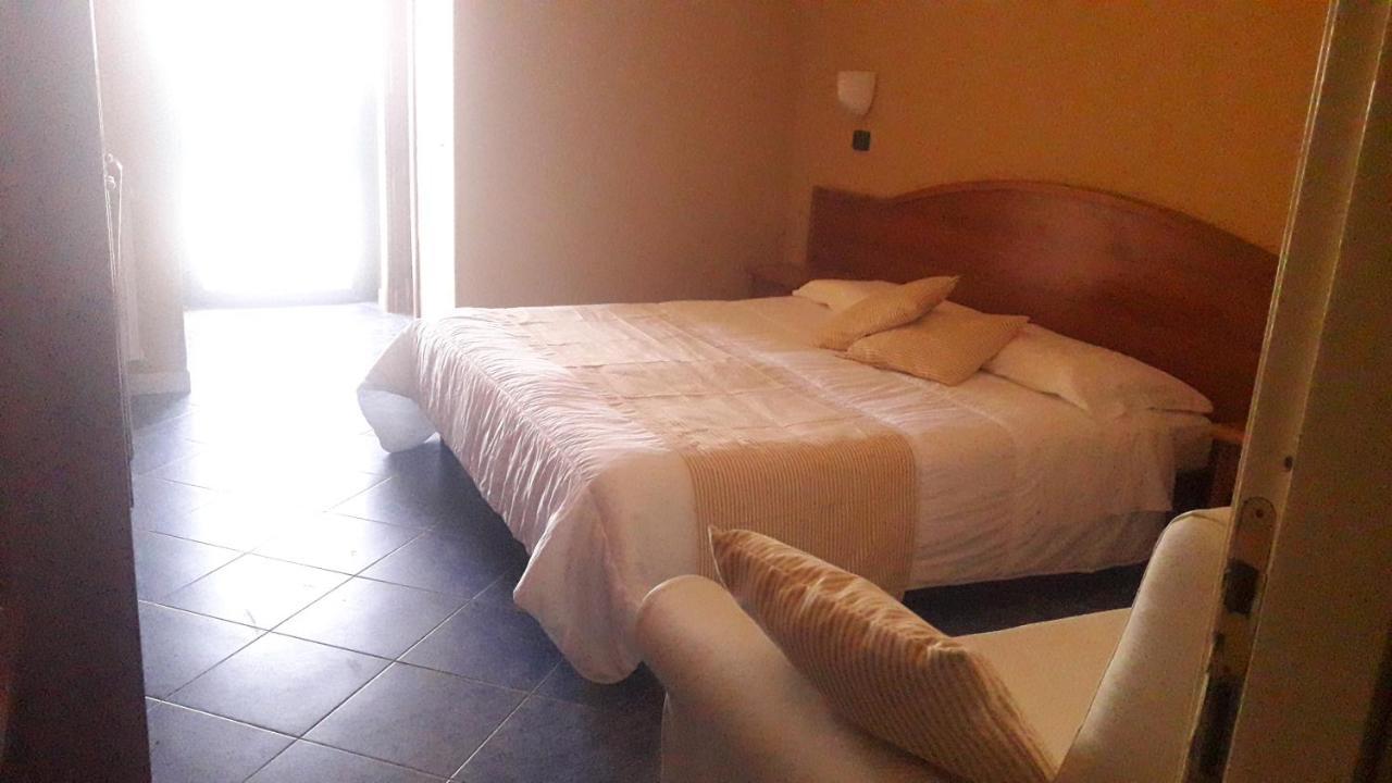 Hotel Beaurivage سينِغاليا المظهر الخارجي الصورة