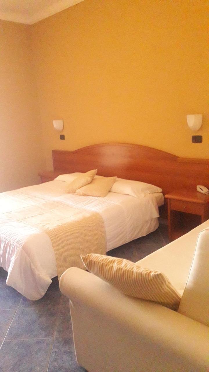 Hotel Beaurivage سينِغاليا المظهر الخارجي الصورة