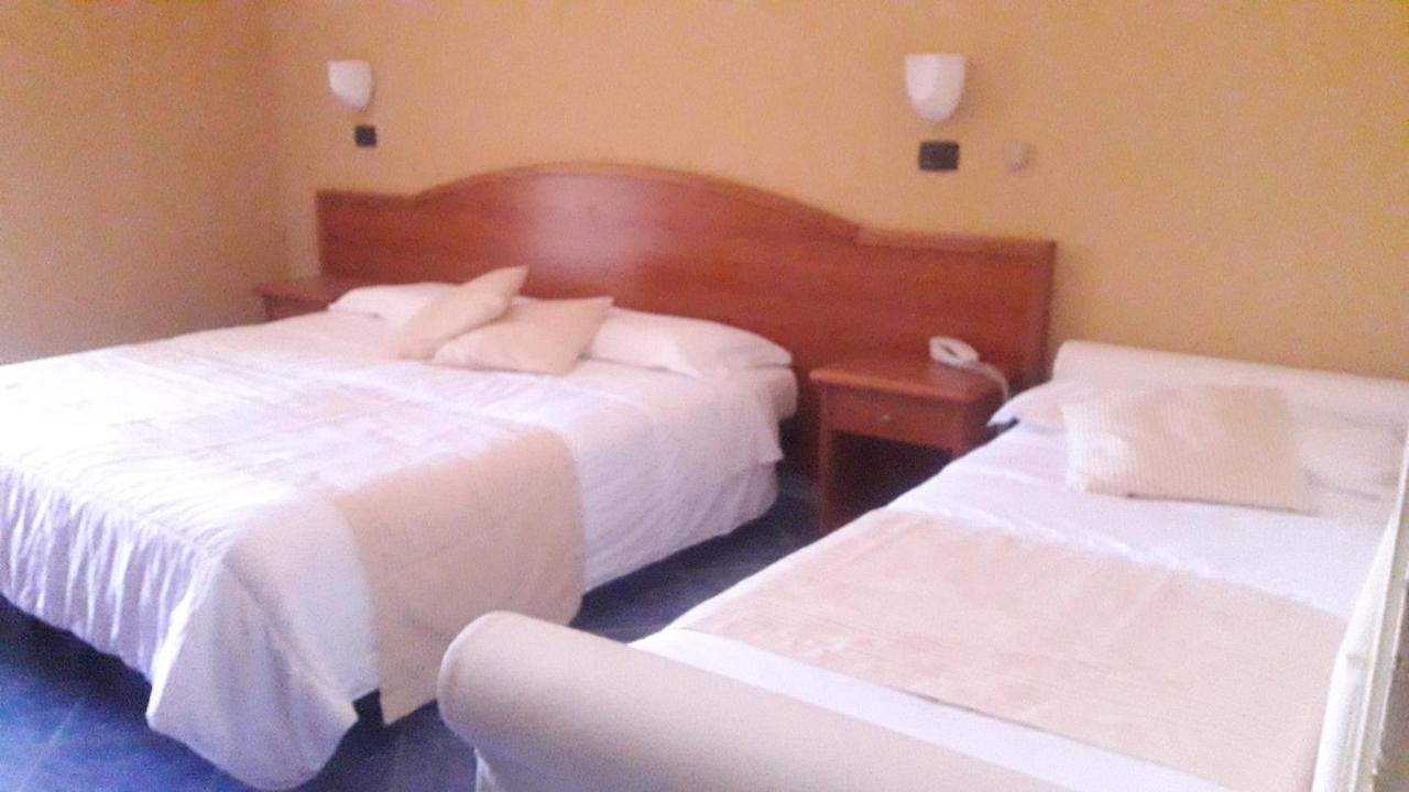Hotel Beaurivage سينِغاليا المظهر الخارجي الصورة
